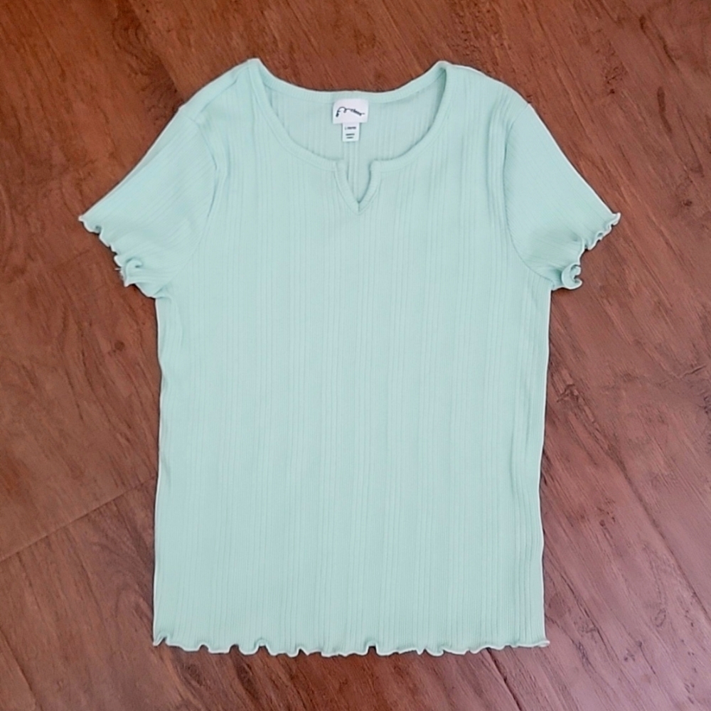 EUC Lettuce Edge Top L 10-12